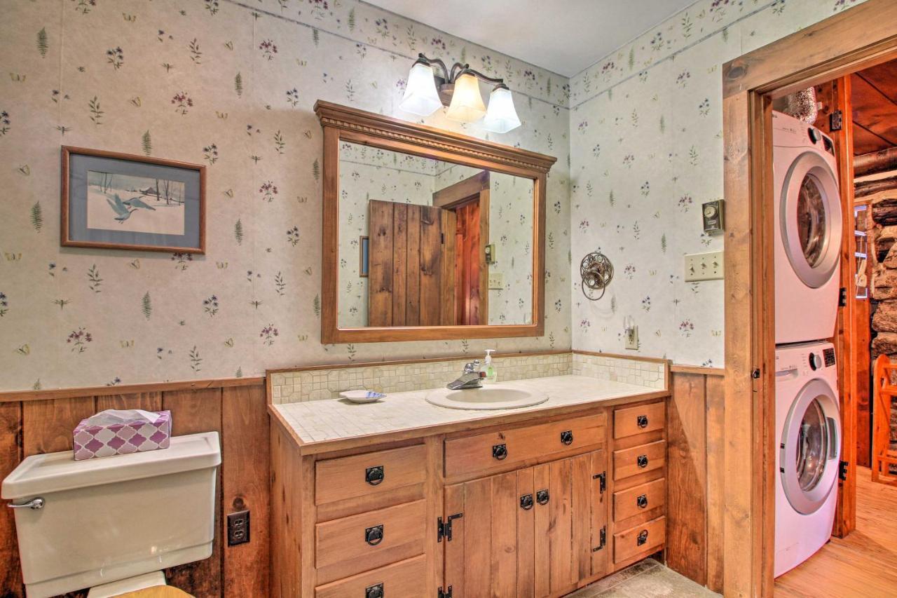 Waterfront Lake George Cabin Walk To Water Exterior foto